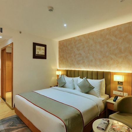 Clarion Hotel Bangalore Yesvantpur ภายนอก รูปภาพ