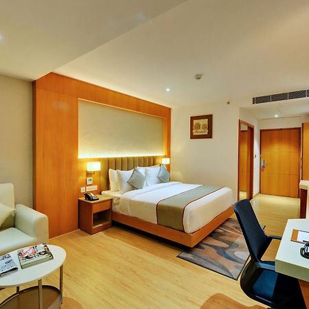 Clarion Hotel Bangalore Yesvantpur ภายนอก รูปภาพ