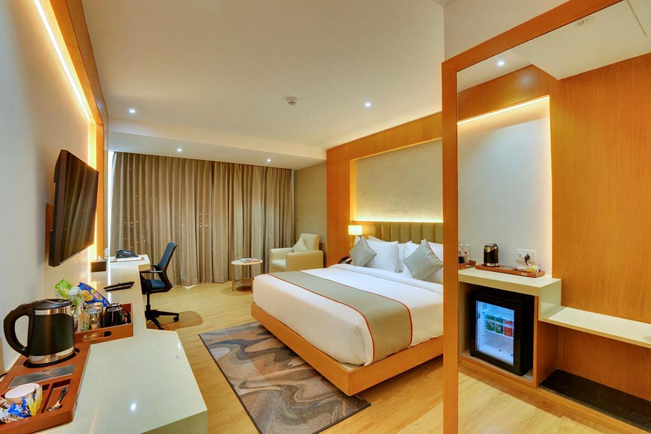 Clarion Hotel Bangalore Yesvantpur ภายนอก รูปภาพ
