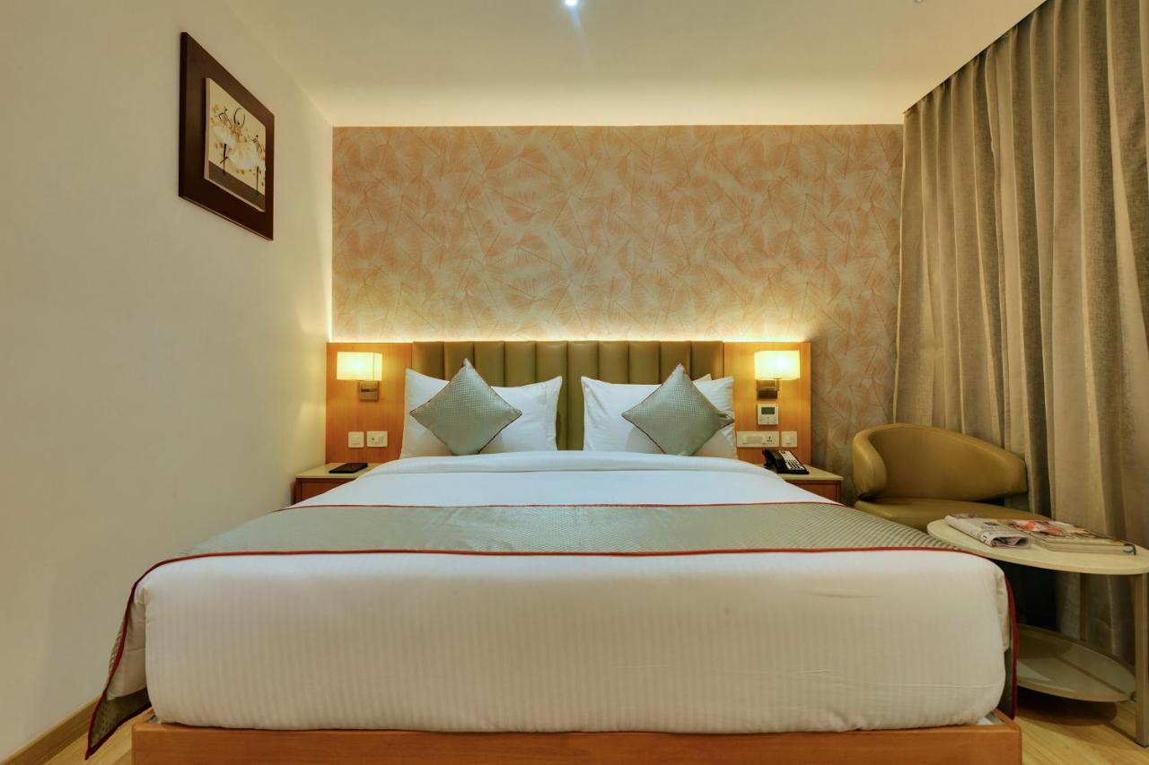 Clarion Hotel Bangalore Yesvantpur ภายนอก รูปภาพ