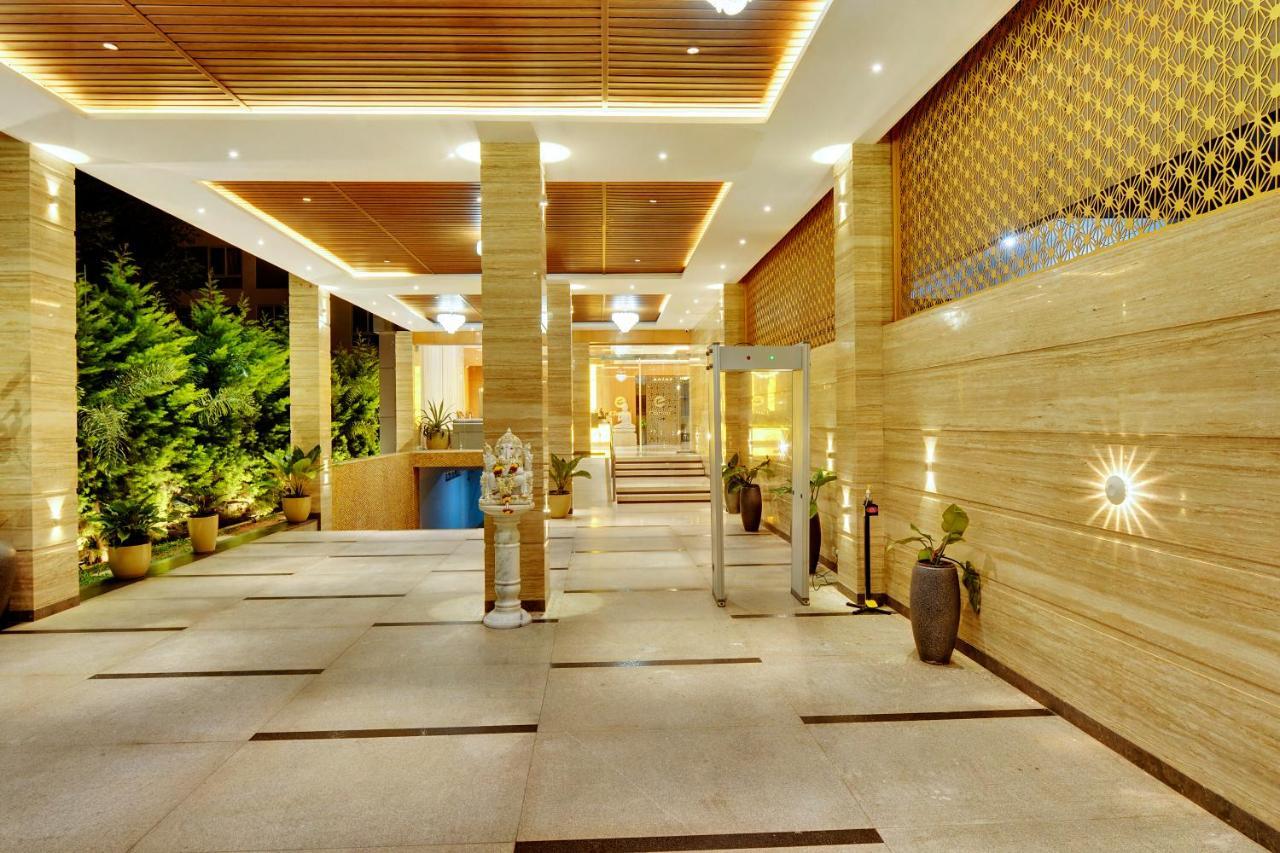 Clarion Hotel Bangalore Yesvantpur ภายนอก รูปภาพ