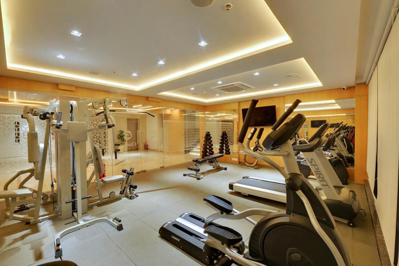 Clarion Hotel Bangalore Yesvantpur ภายนอก รูปภาพ