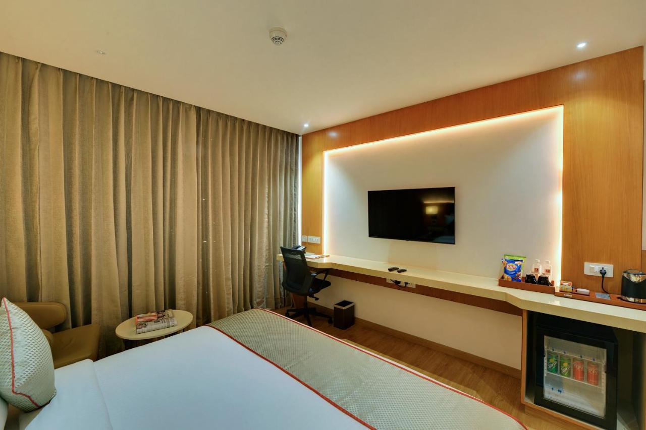 Clarion Hotel Bangalore Yesvantpur ภายนอก รูปภาพ